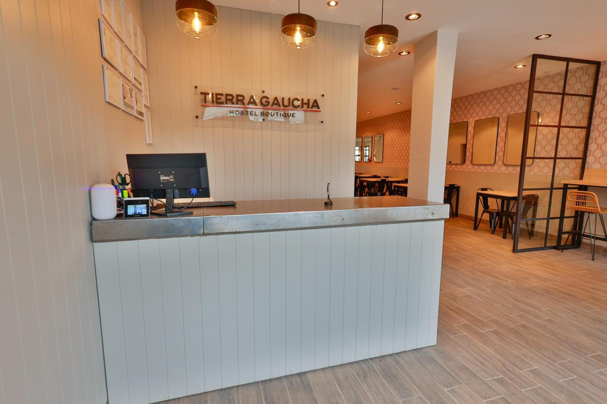 Tierra Gaucha Hostel Boutique San Carlos de Bariloche Luaran gambar